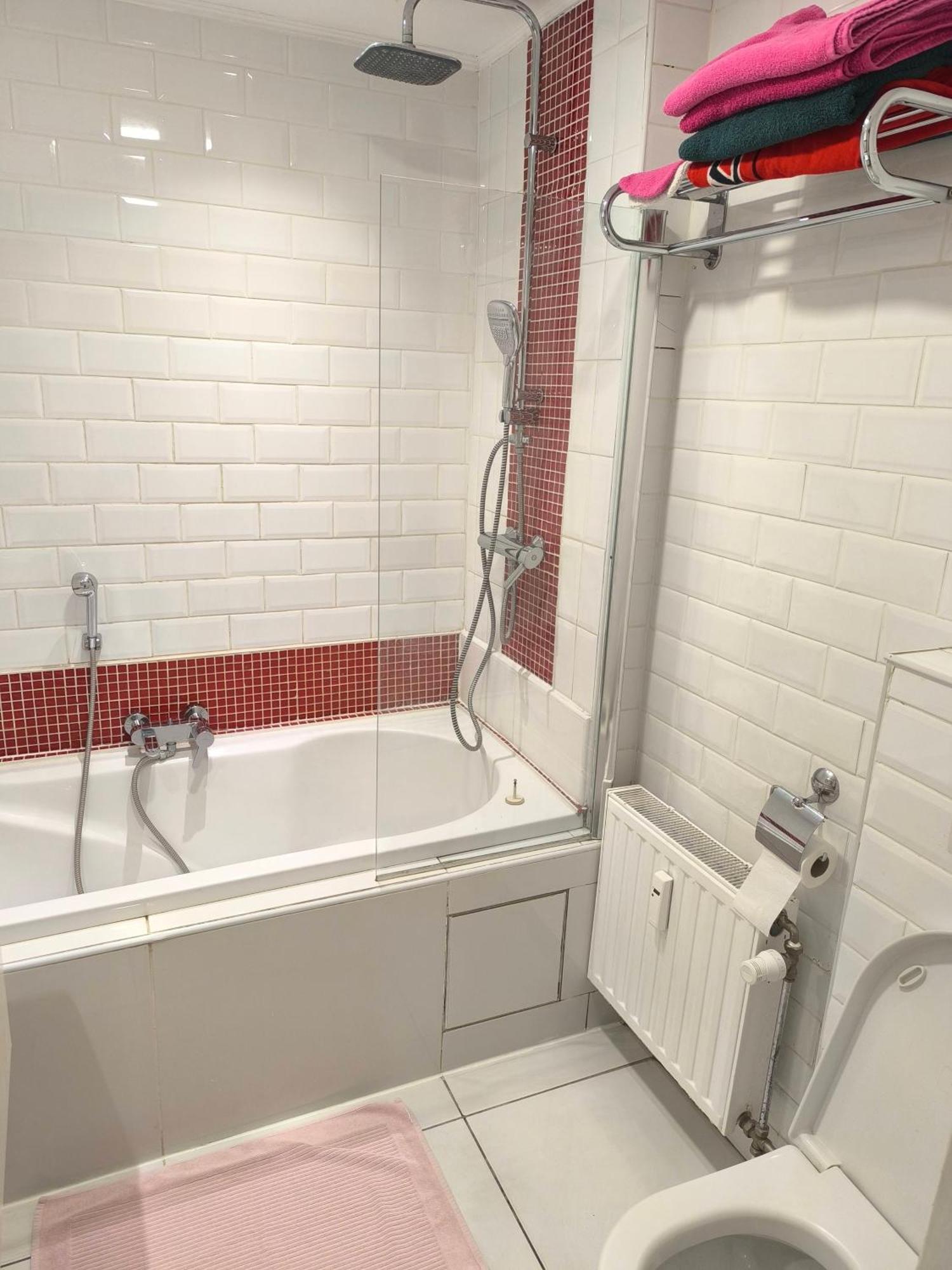 Liege Centre 6 Rue Montagne Sainte Walburge, 4000 Liege, Pour 2 Pers A 3 Minutes De La Gare St Lambert Appartement Buitenkant foto